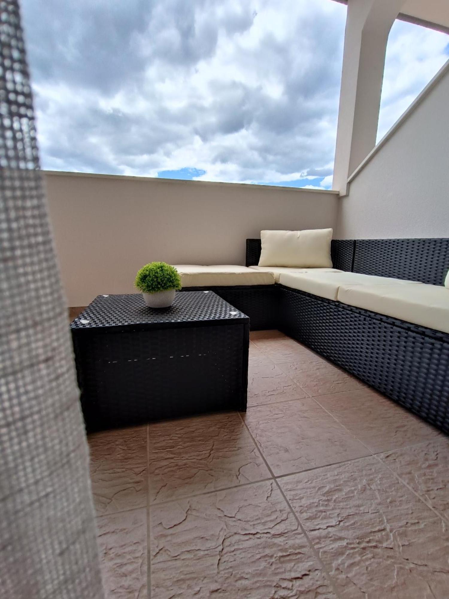 Apartman Burcul Sukošan Zewnętrze zdjęcie